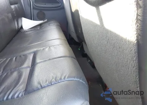 2000 Dodge Ram 2500 St from USA, damaged, VIN 1B7KF2368YJ161902